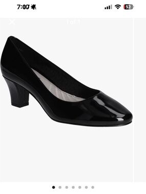 Black eEasyStreet heels 9.5W
